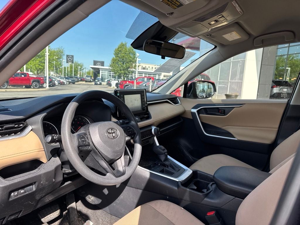 2019 Toyota RAV4 LE