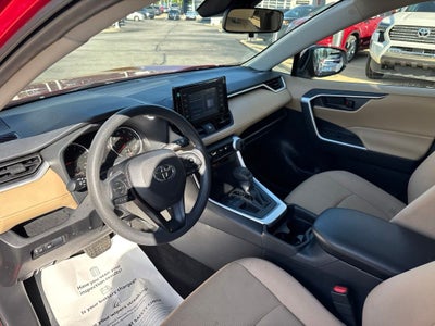 2019 Toyota RAV4 LE