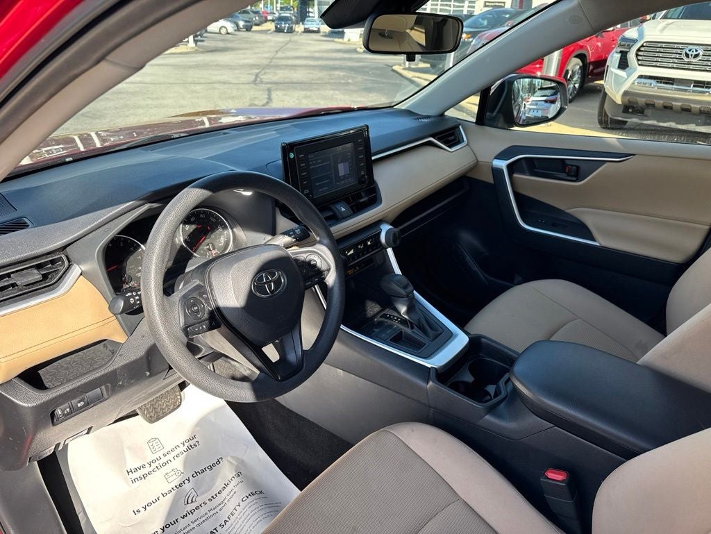 2019 Toyota RAV4 LE