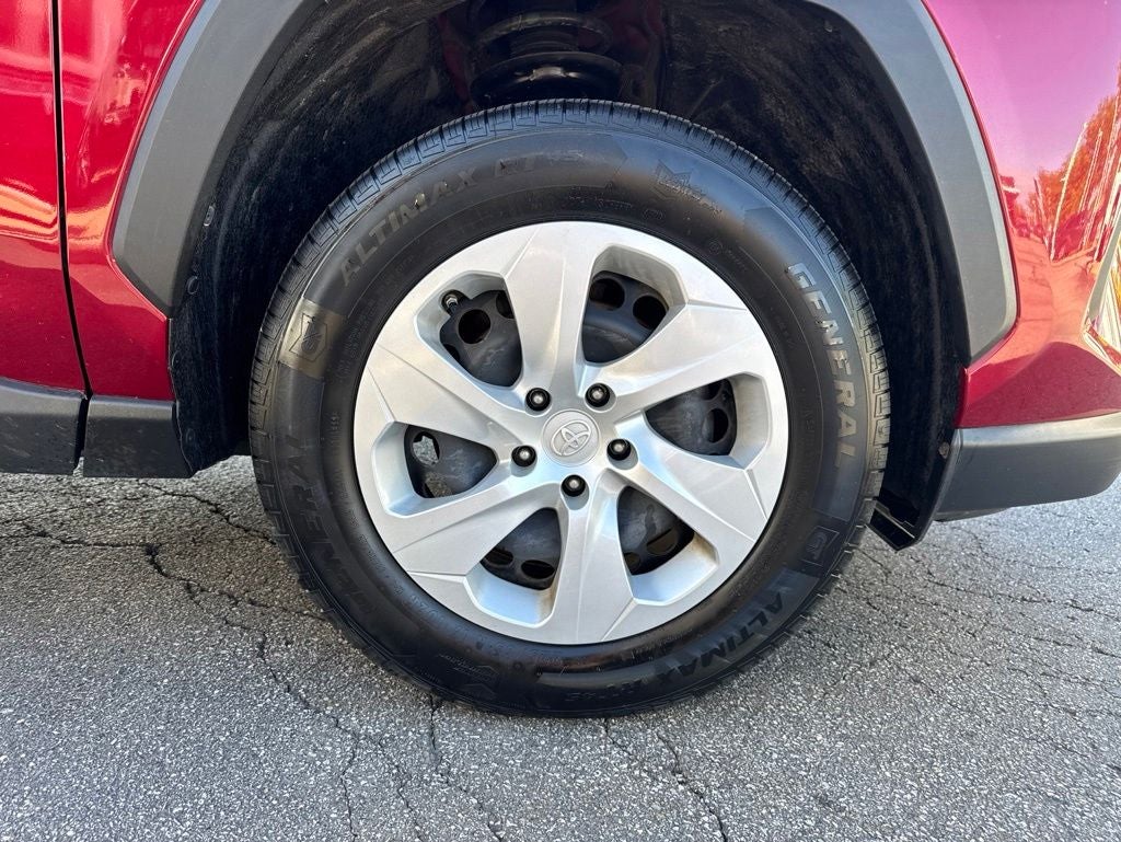 2019 Toyota RAV4 LE