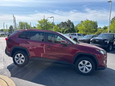 2019 Toyota RAV4 LE