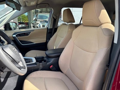 2019 Toyota RAV4 LE