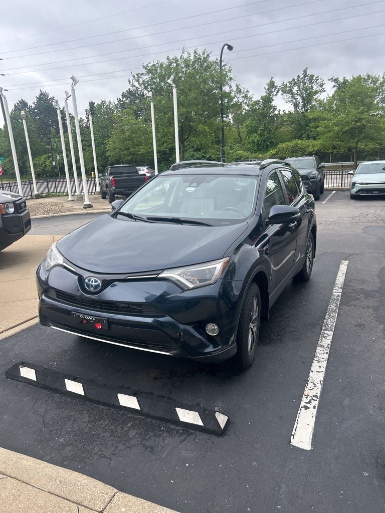 2018 Toyota RAV4 Hybrid XLE