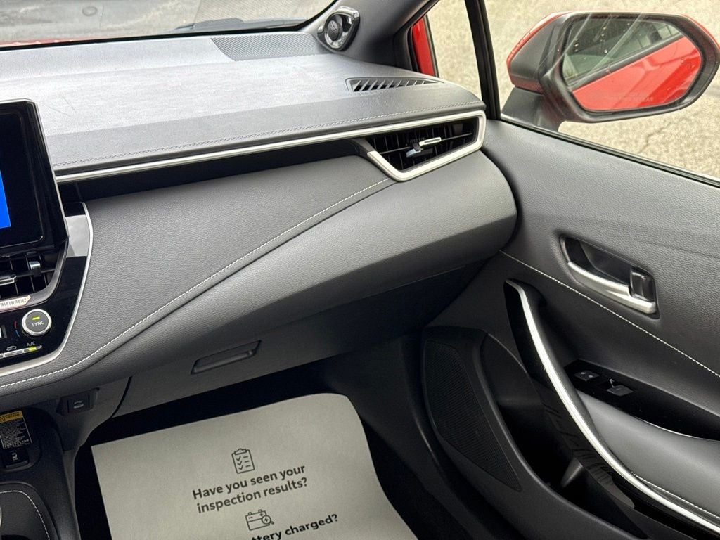 2025 Toyota Corolla Hatchback XSE