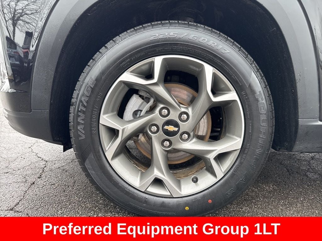 2025 Chevrolet Trax LT - Photo 11