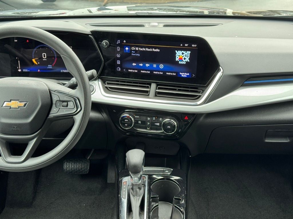 2025 Chevrolet Trax LT - Photo 40