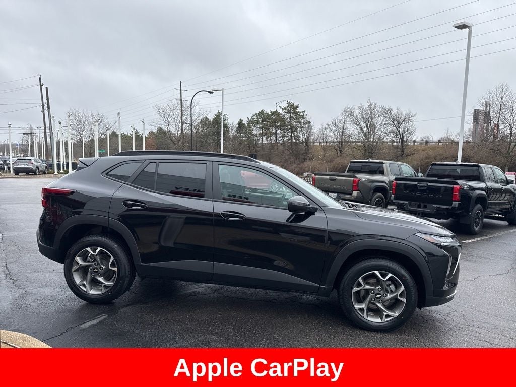 2025 Chevrolet Trax LT - Photo 8