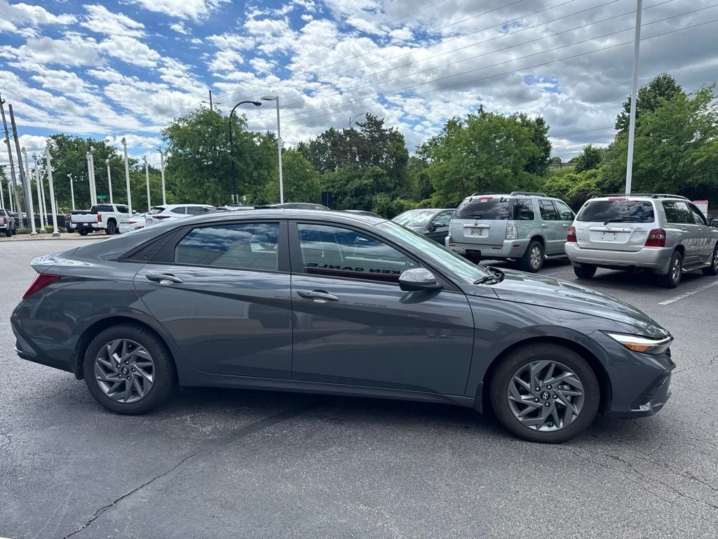 2024 Hyundai Elantra Hybrid Blue