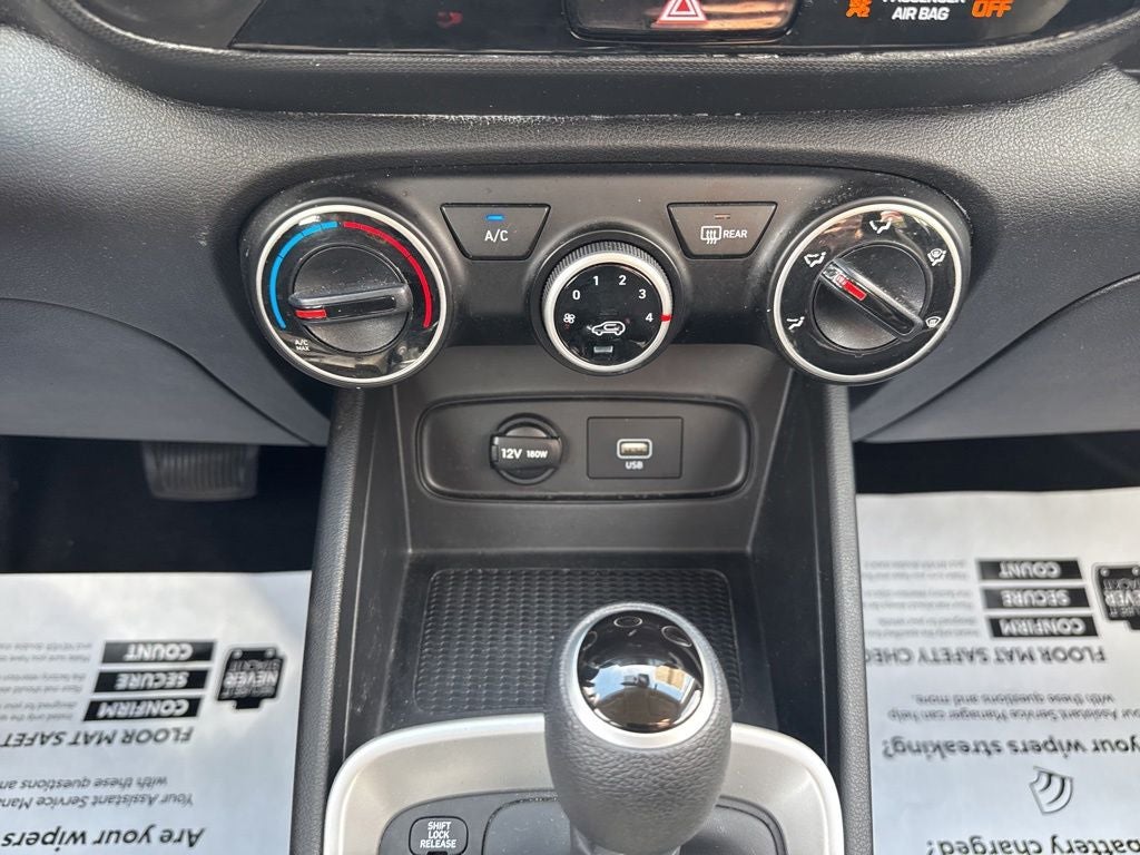 2021 Hyundai Venue SE