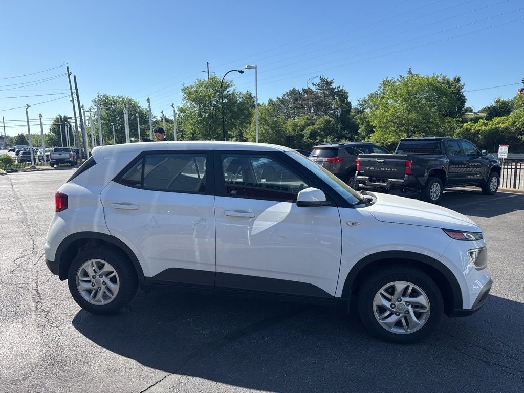 2021 Hyundai Venue SE