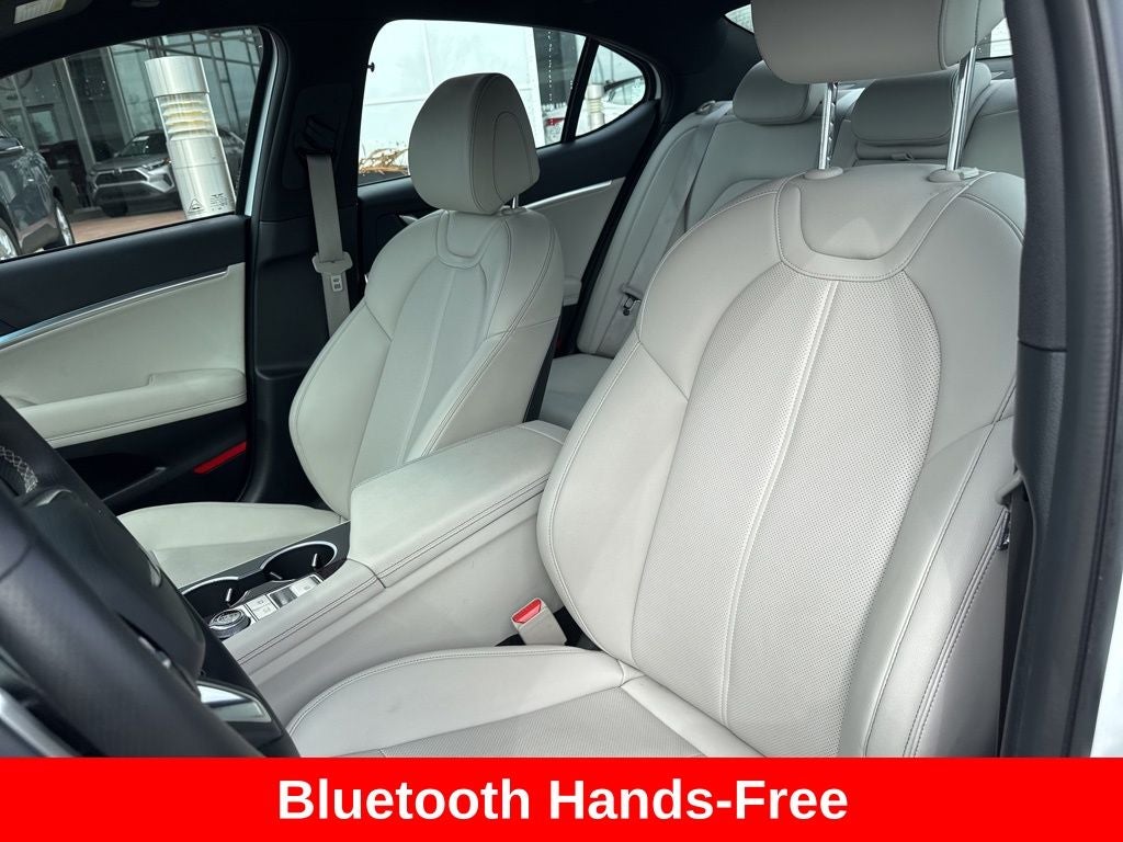 2025 Genesis G70 2.5T