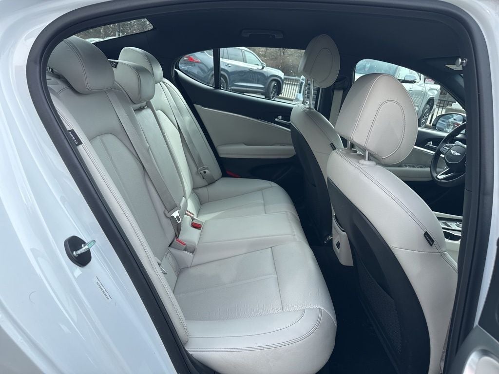 2025 Genesis G70 2.5T