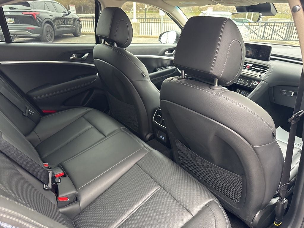 2025 Genesis G70 2.5T