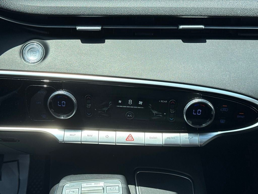 2022 Genesis GV70 2.5T