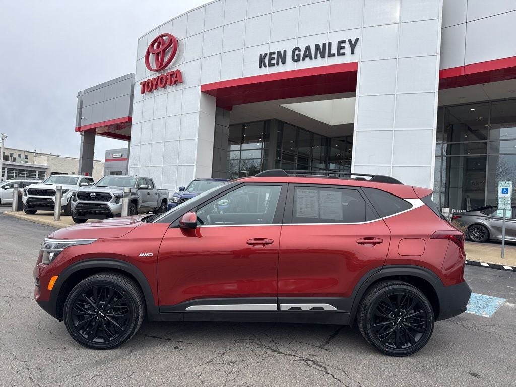 2022 Kia Seltos Nightfall