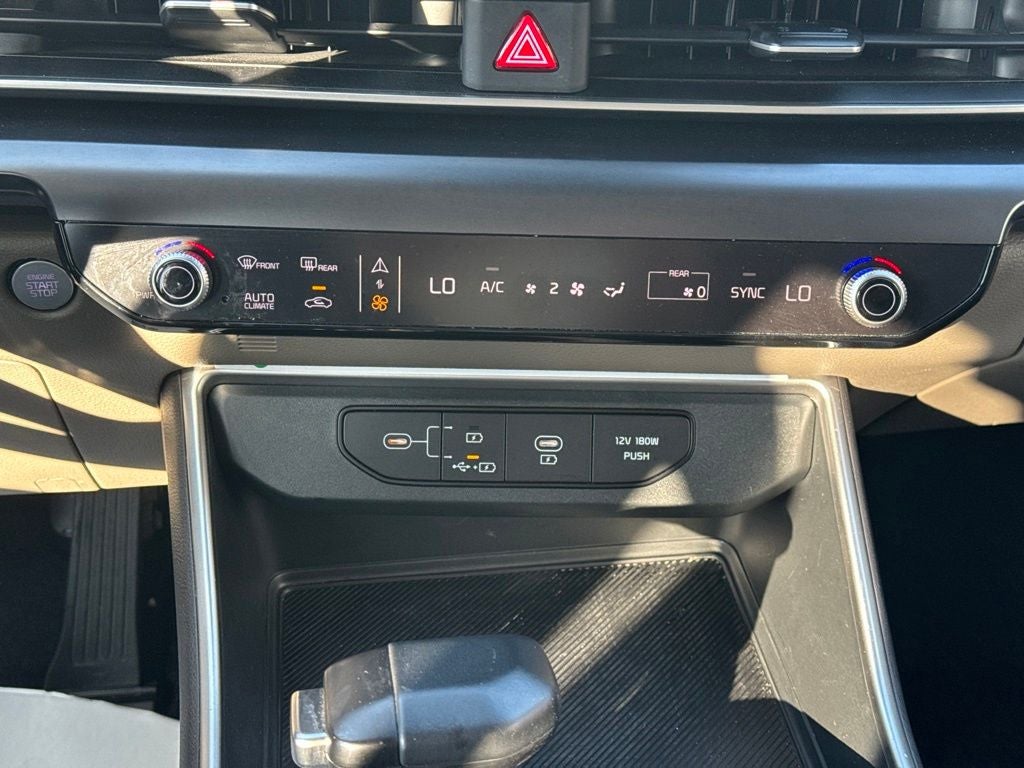 2026 Kia Carnival LXS