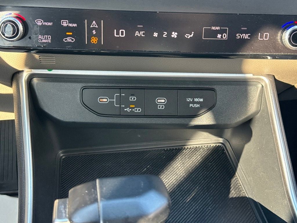 2026 Kia Carnival LXS