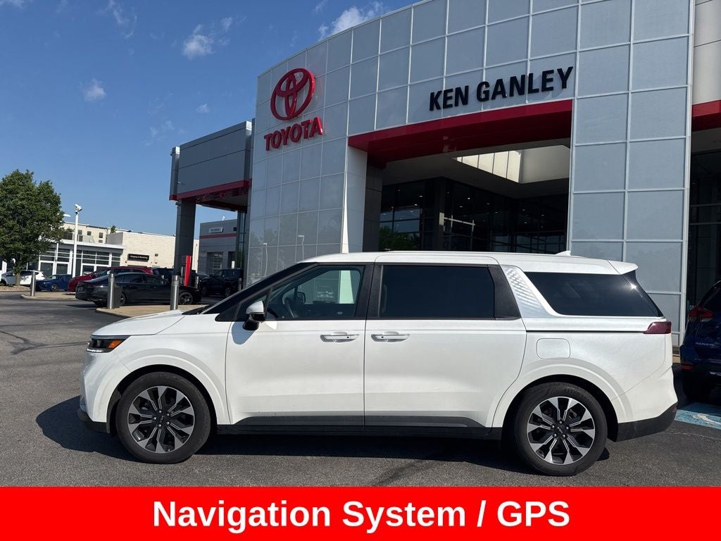 2024 Kia Carnival EX