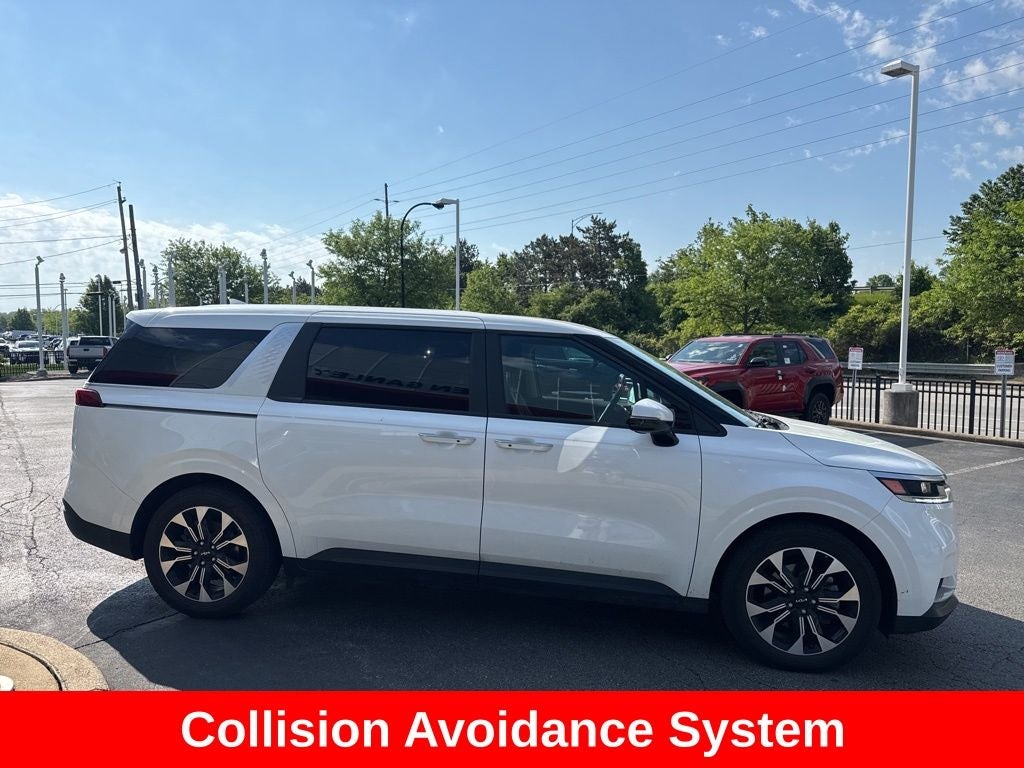 2024 Kia Carnival EX