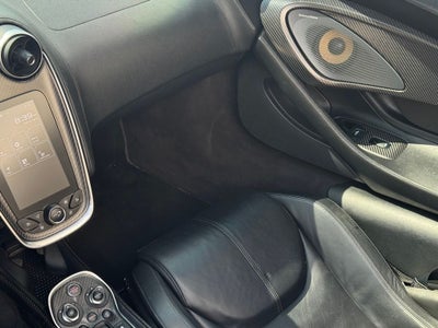 2019 McLaren 570S Base