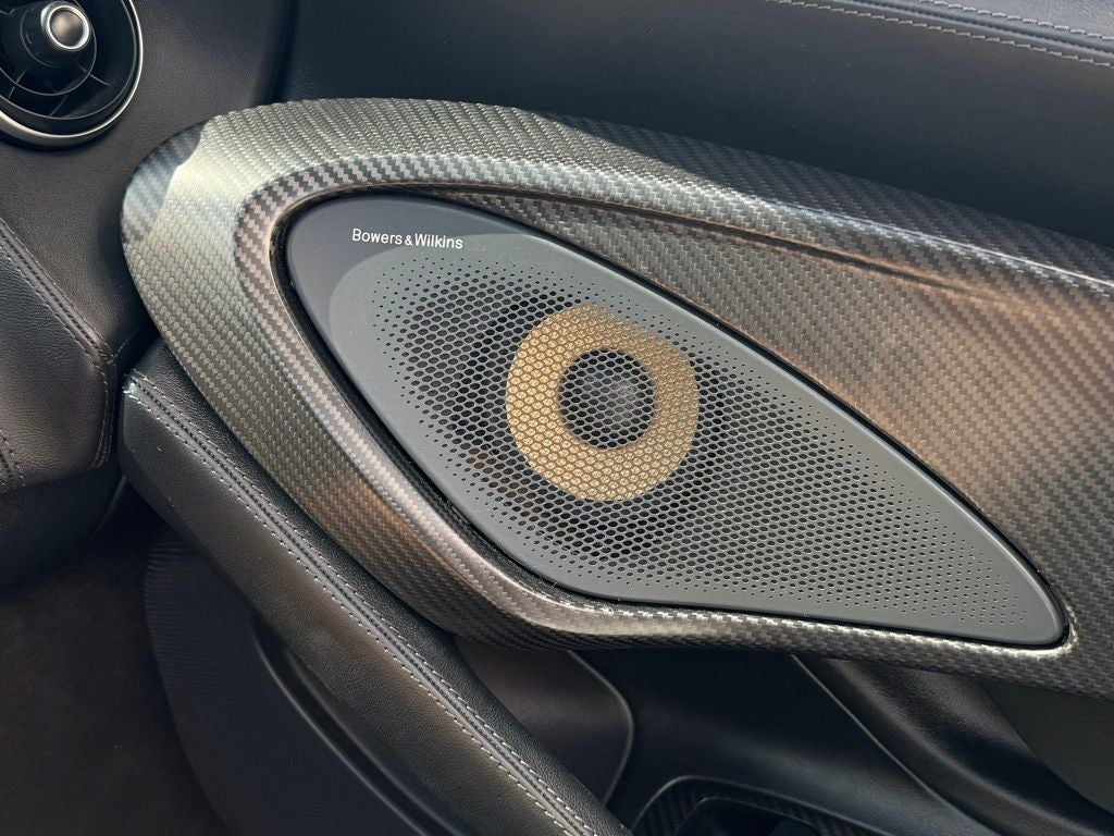 2019 McLaren 570S Base