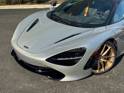 2022 McLaren 720S Performance