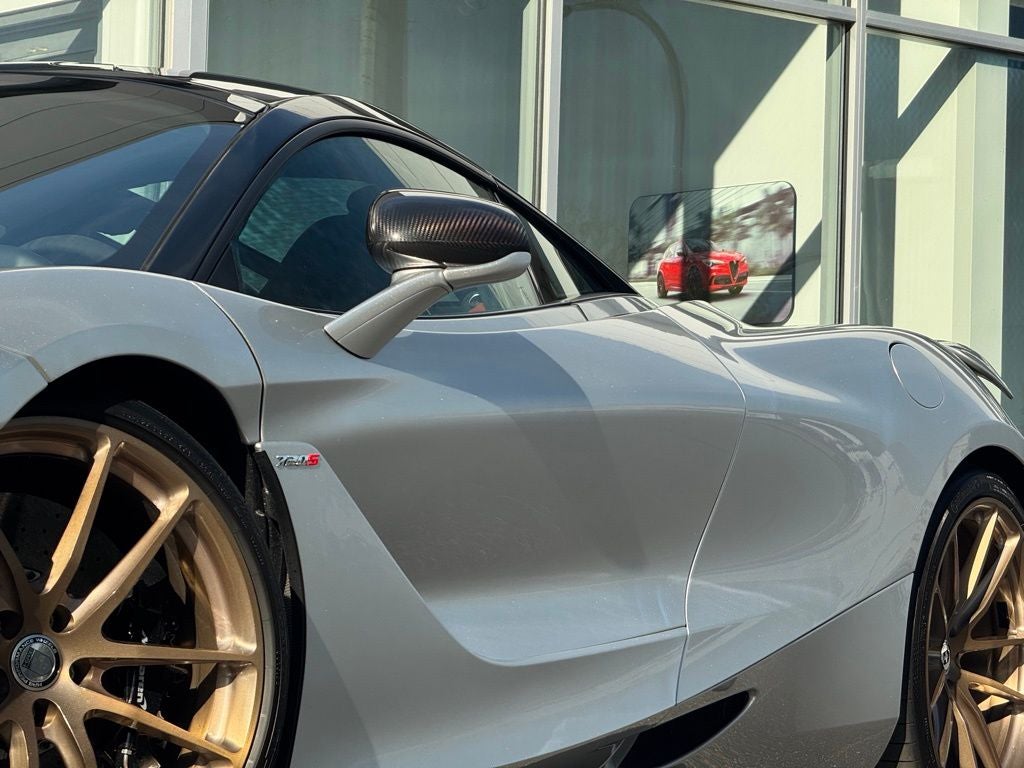 2022 McLaren 720S Performance