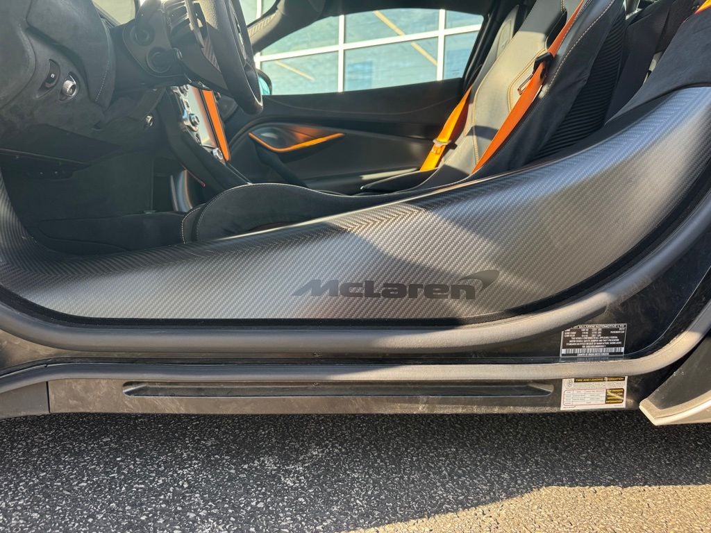2022 McLaren 720S Performance