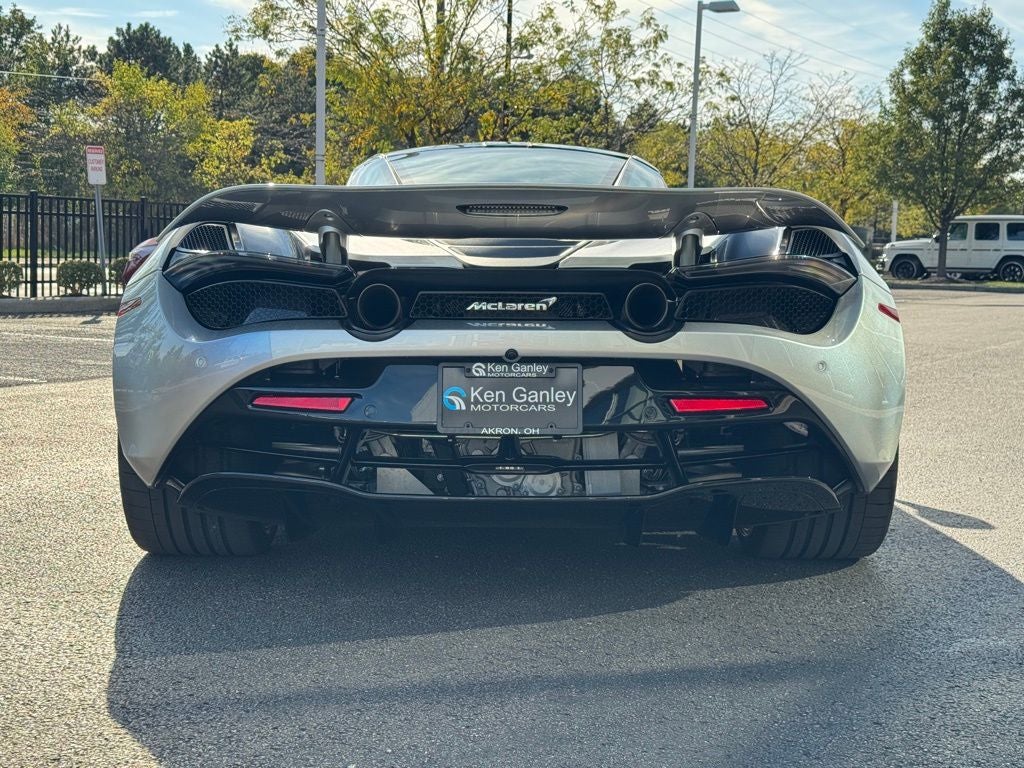 2022 McLaren 720S Performance