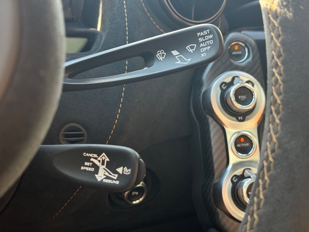 2022 McLaren 720S Performance