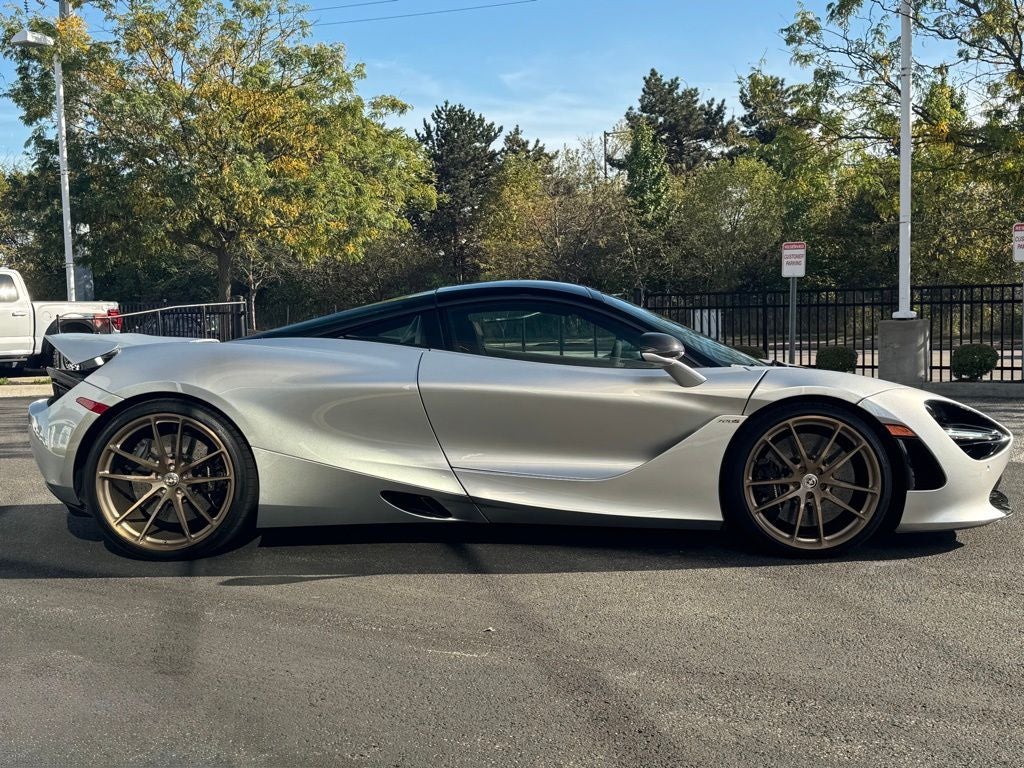 2022 McLaren 720S Performance