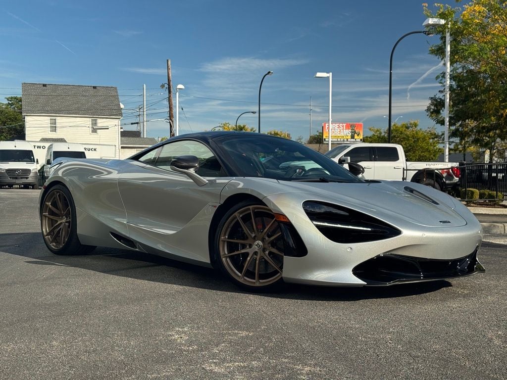2022 McLaren 720S Performance