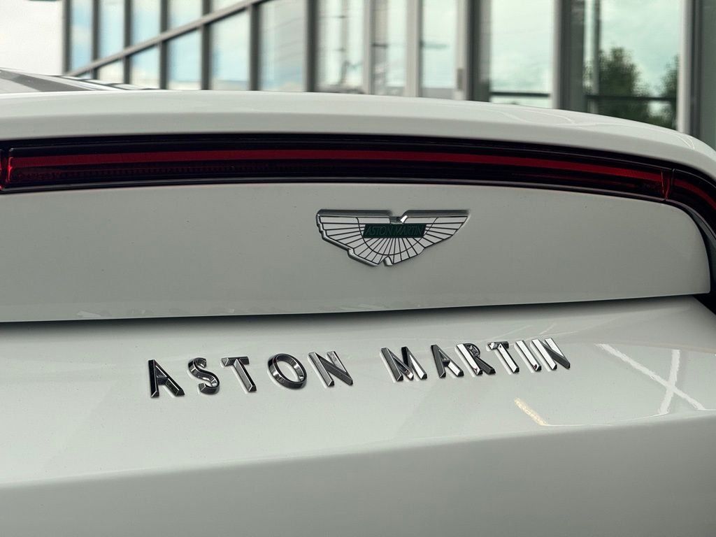 2023 Aston Martin Vantage Base