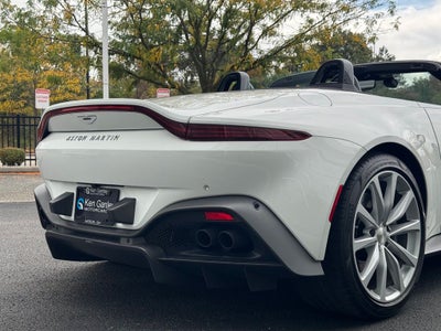 2023 Aston Martin Vantage Base