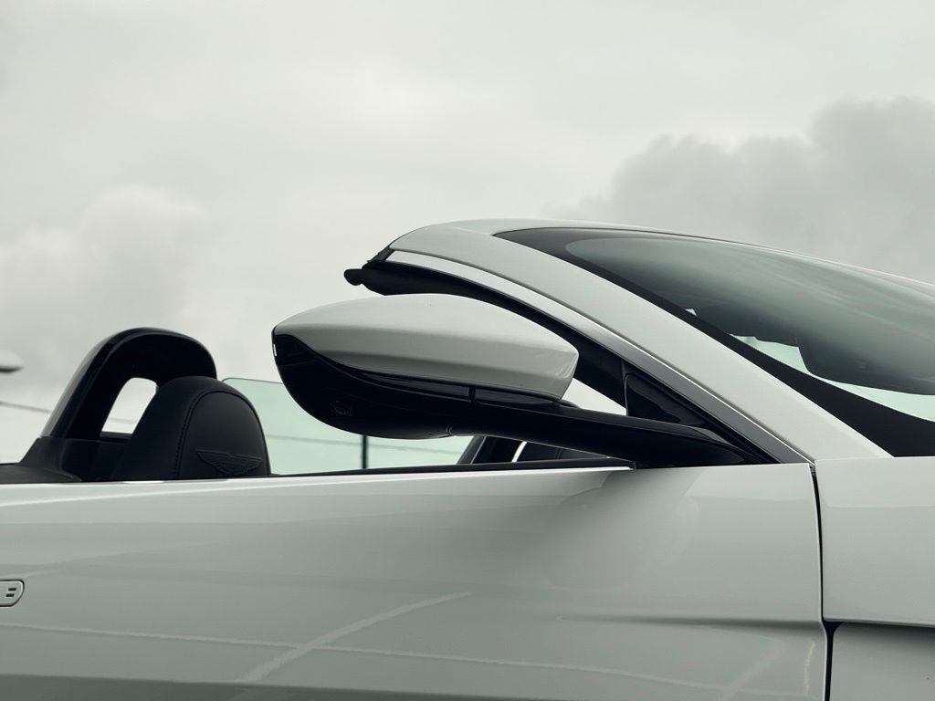 2023 Aston Martin Vantage Base