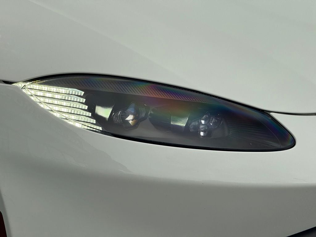 2023 Aston Martin Vantage Base