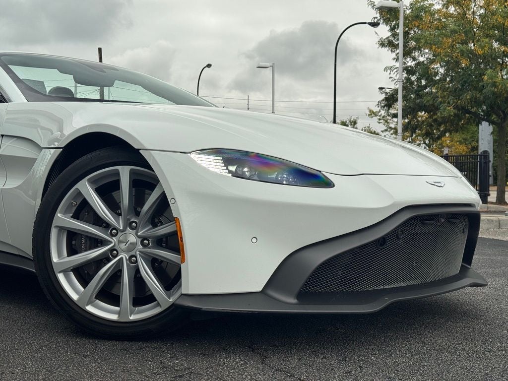 2023 Aston Martin Vantage Base