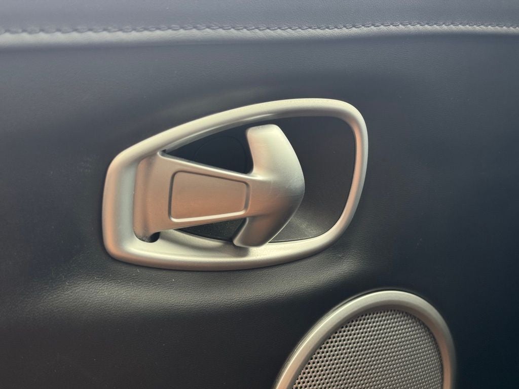 2023 Aston Martin Vantage Base