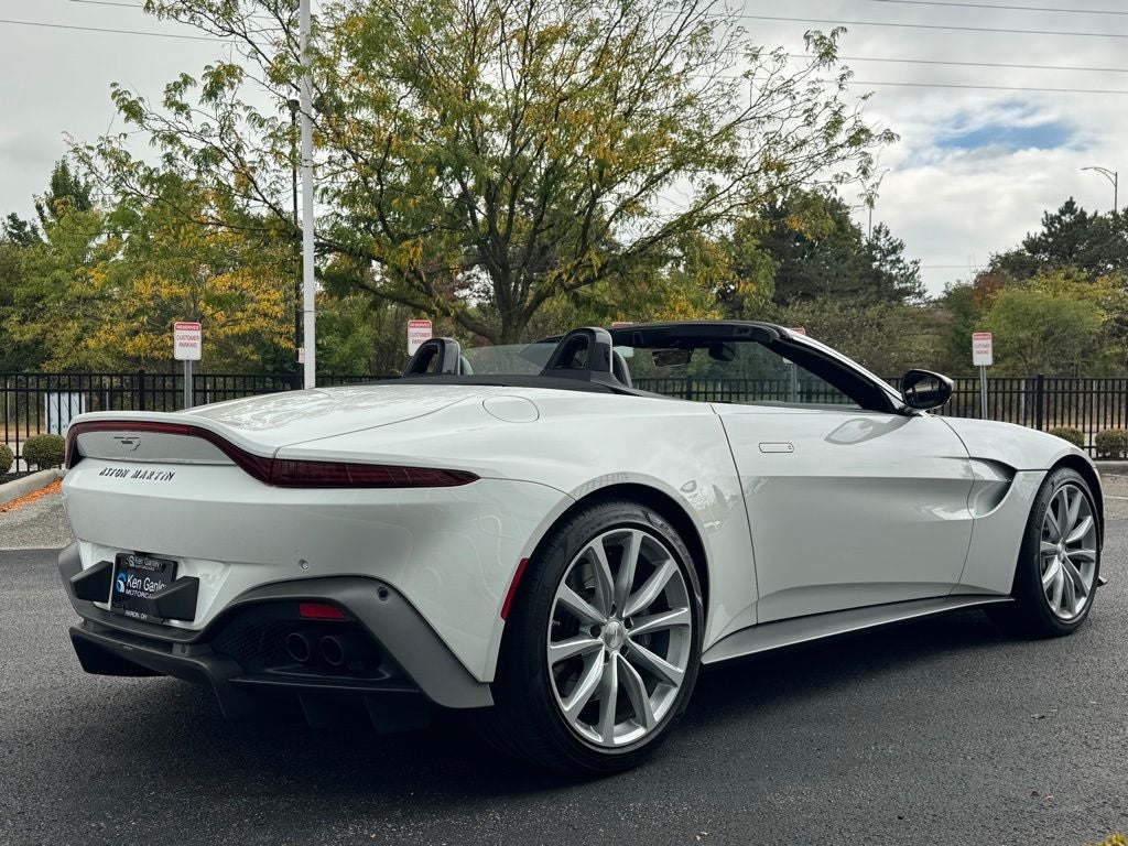 2023 Aston Martin Vantage Base