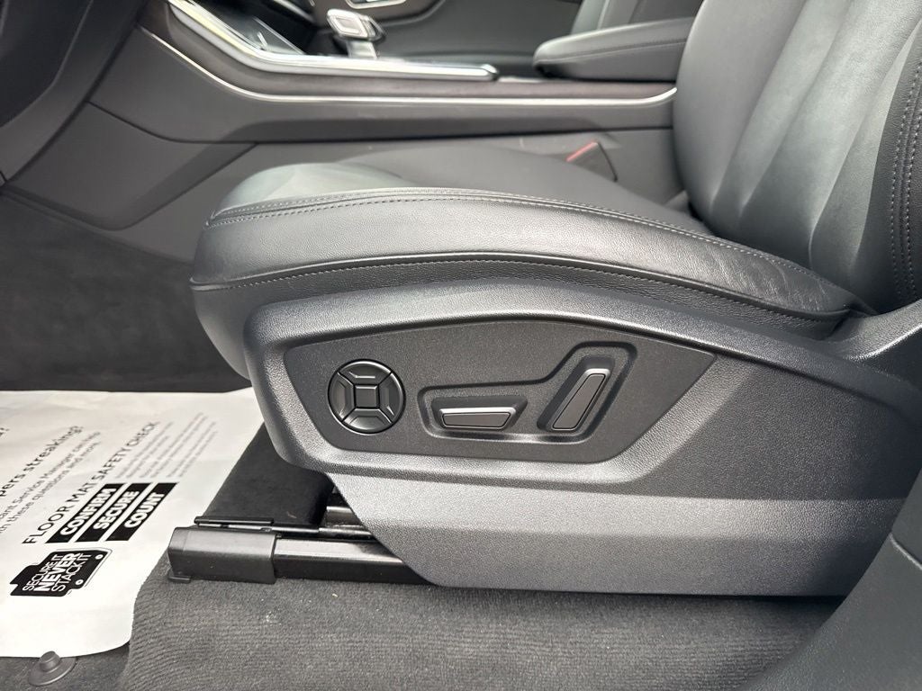 2023 Audi Q7 55 Premium quattro