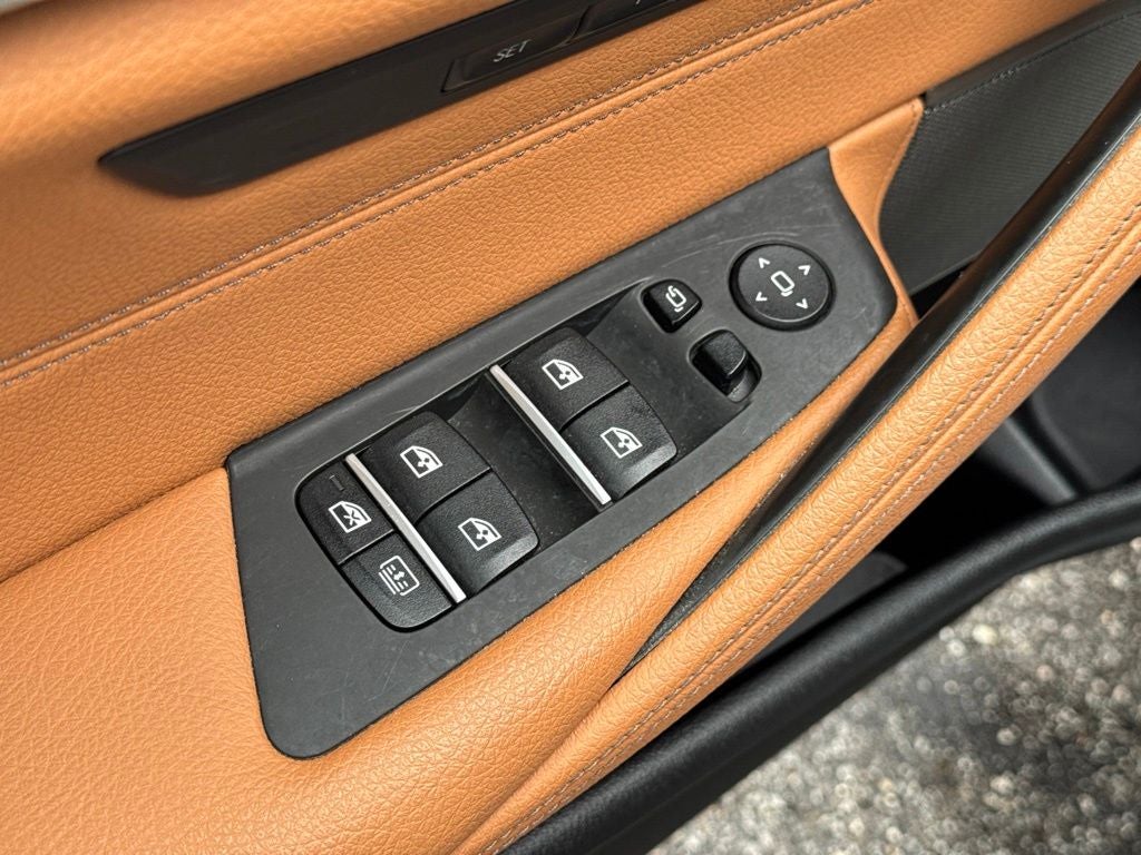 2023 BMW 5 Series M550i xDrive