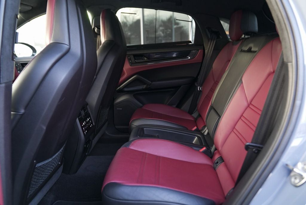 2024 Porsche Cayenne Coupe Turbo GT