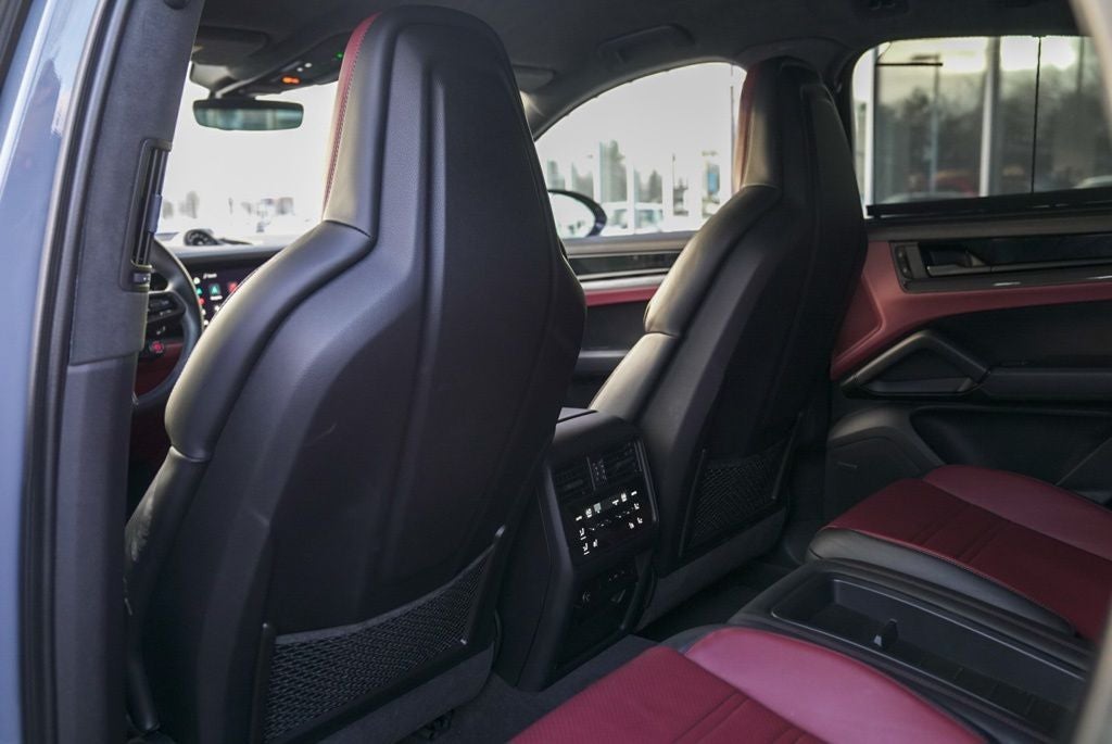 2024 Porsche Cayenne Coupe Turbo GT