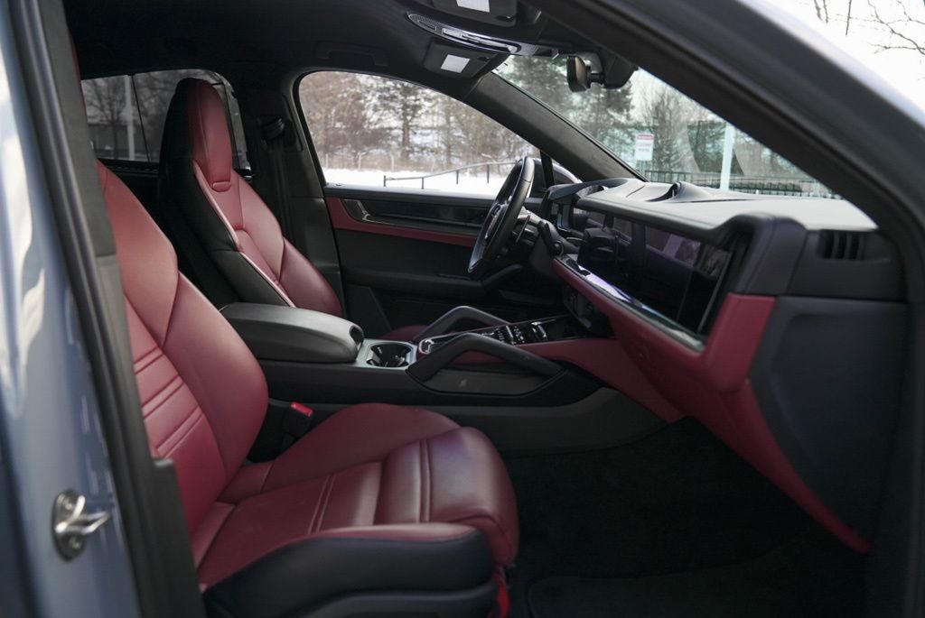 2024 Porsche Cayenne Coupe Turbo GT