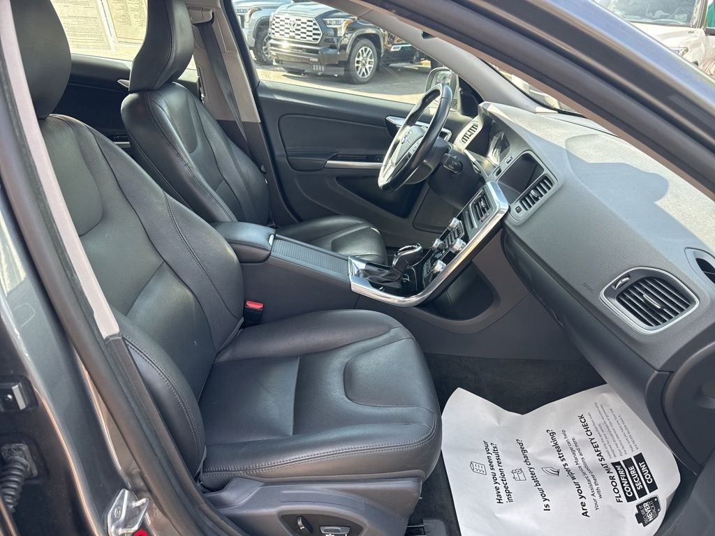 2016 Volvo S60 T5 Drive-E Premier