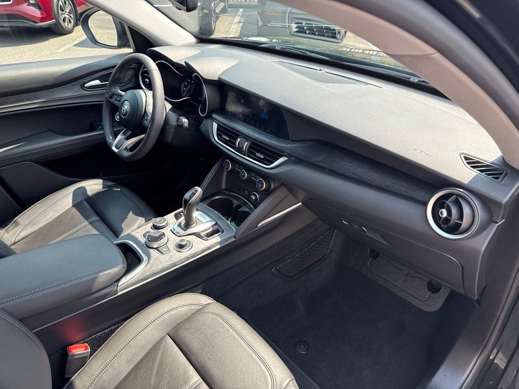 2021 Alfa Romeo Stelvio Sprint