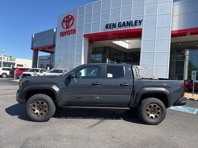 2026 Toyota Tacoma i-FORCE MAX Tacoma Trailhunter