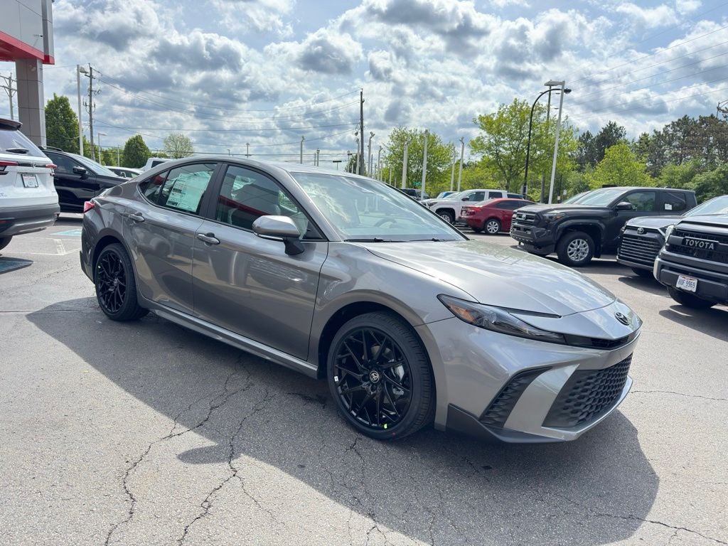 2026 Toyota Camry SE AWD