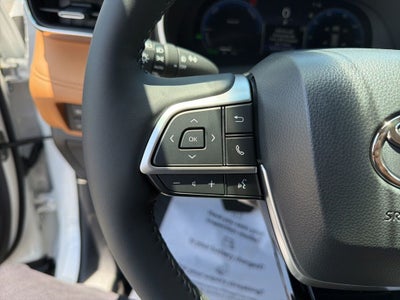 2026 Toyota Highlander Hybrid Platinum