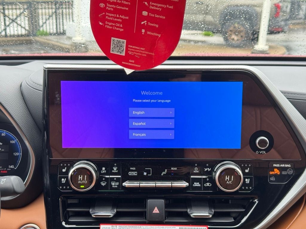 2026 Toyota Highlander Hybrid Platinum